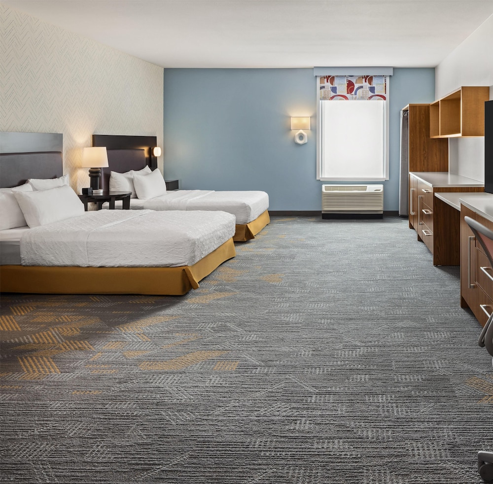 Home2 Suites by Hilton Roseville Minneapolis - photo 12