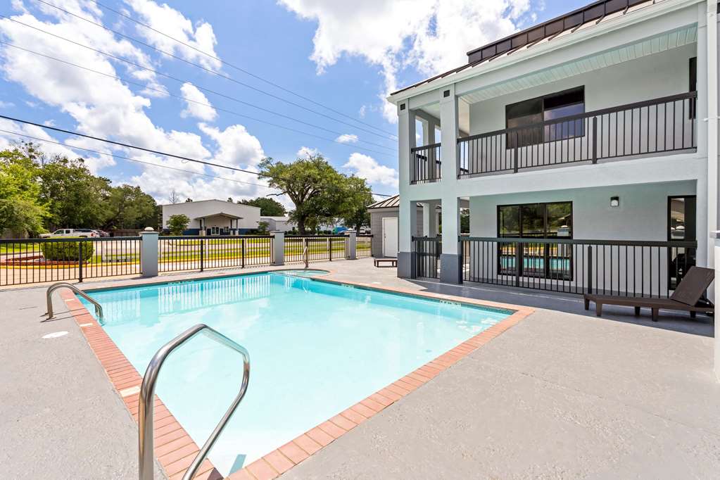 Magnuson Hotel Ocean Springs - photo 41