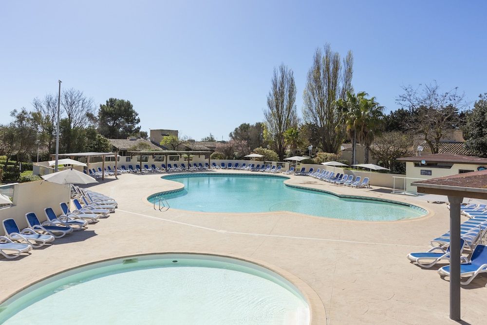 Sowell Family Cap D Agde — Agde