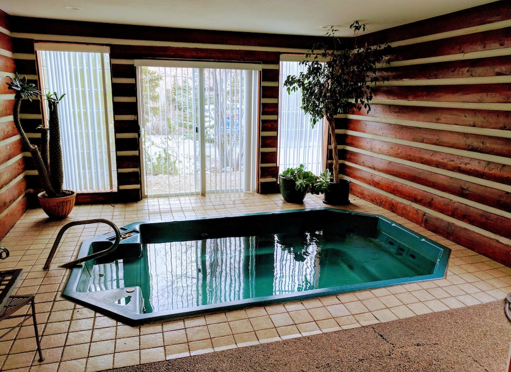 3 Peaks Lodge - photo 15