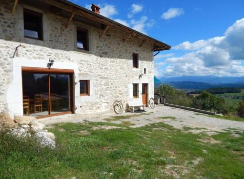 Les Bellevues - last minute hotel in Moye