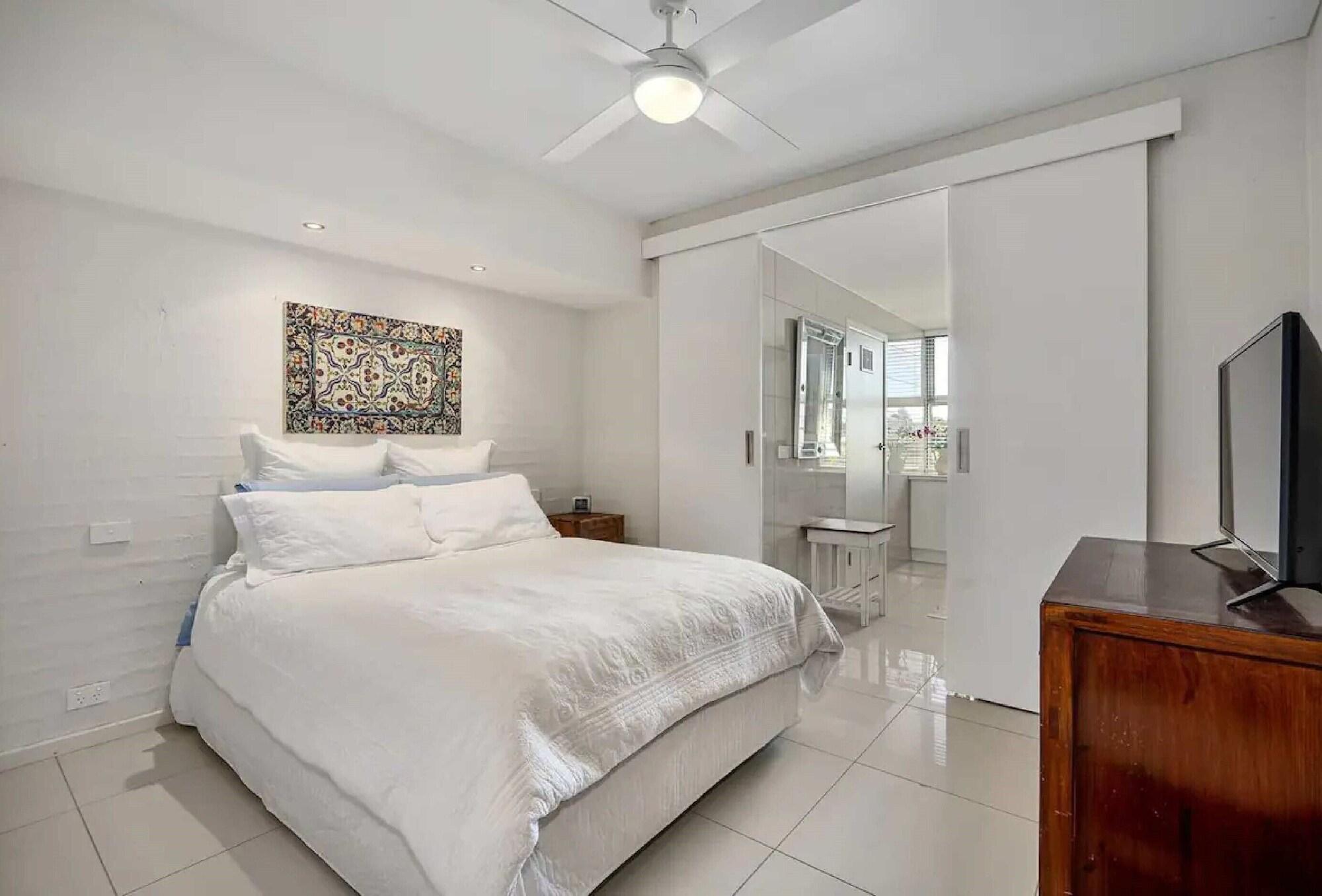 Horizon View Retreat by Ready Set Stay Beach Views — 4-Star Luxury Hotel in Sorrento, Australia