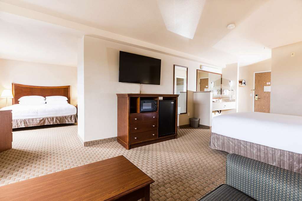 Red Lion Inn & Suites McMinnville - photo 9