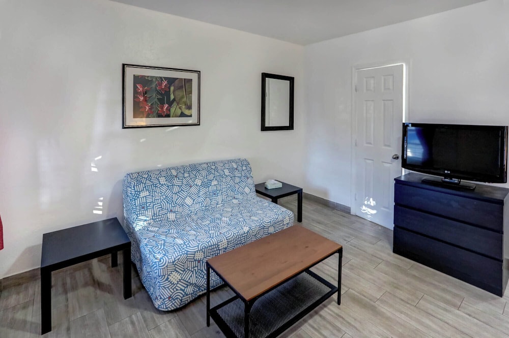 Richard's Motel Extended Stay - photo 42