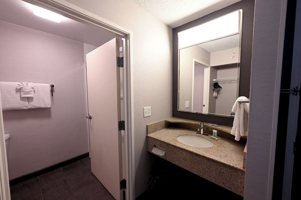 Courtyard by Marriott Albany - photo 15
