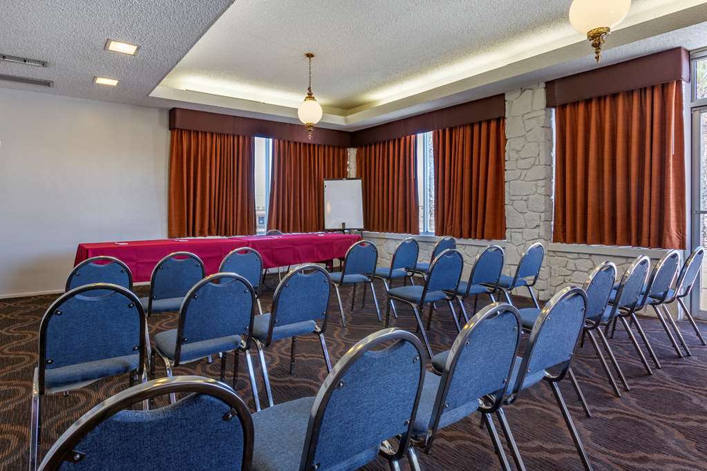 Best Western Plus King's Inn & Suites - photo 10
