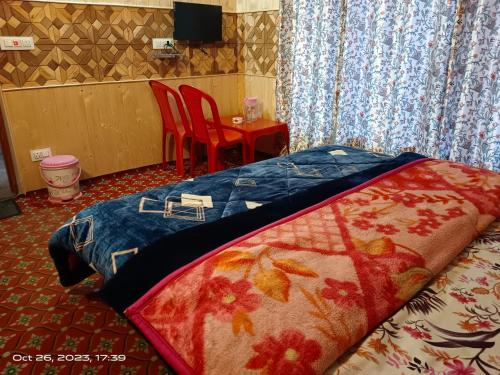 Green Street — Pahlgam — photo 2