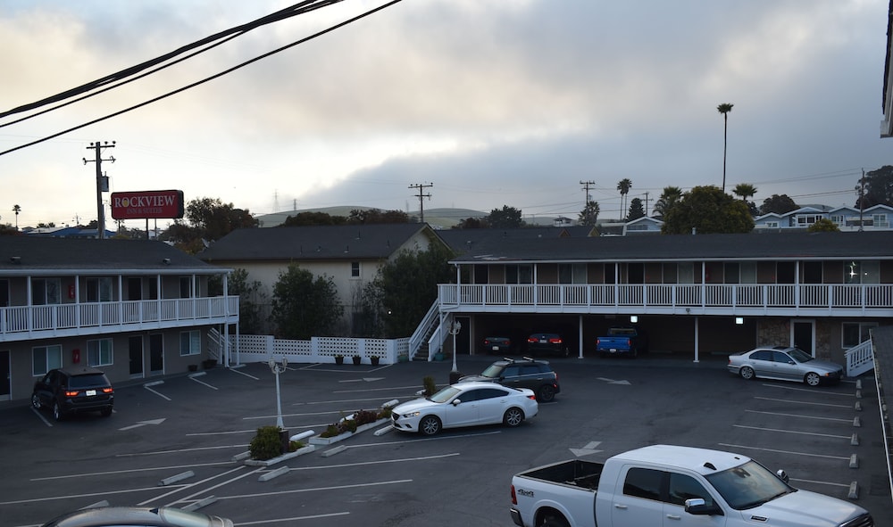 Rockview Inn and Suites - photo 40