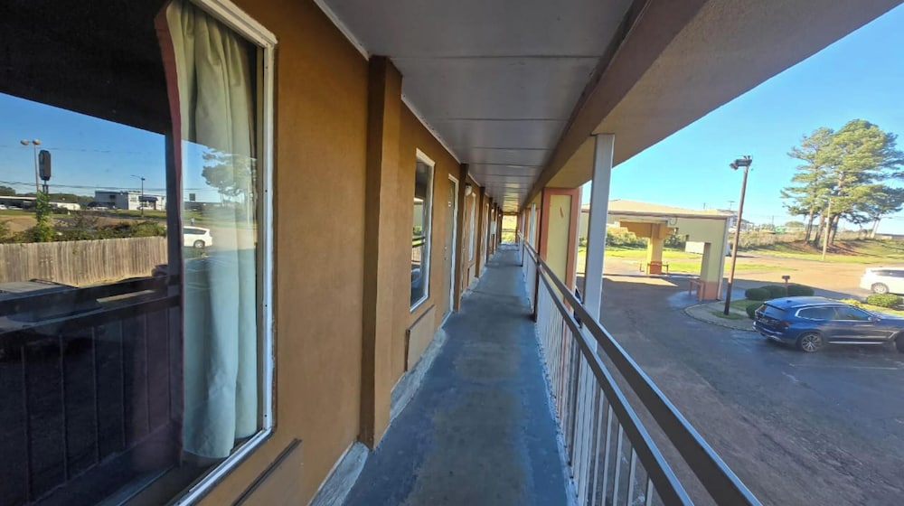 Diamond Inn Motel By OYO Jackson Hwy 80 I 20 - photo 21