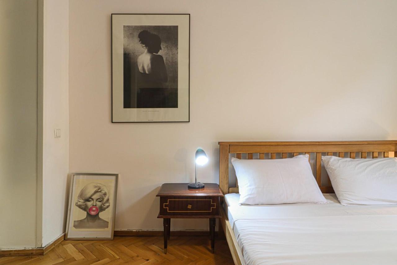 INOLA Sunny flat with balcony in central Tbilisi