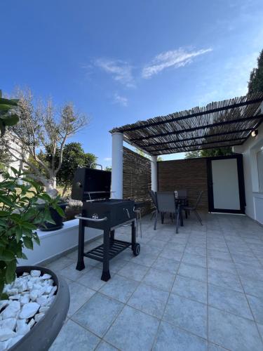 Kosaris Cottage — 4-Star Luxury Hotel in Zipari, Greece