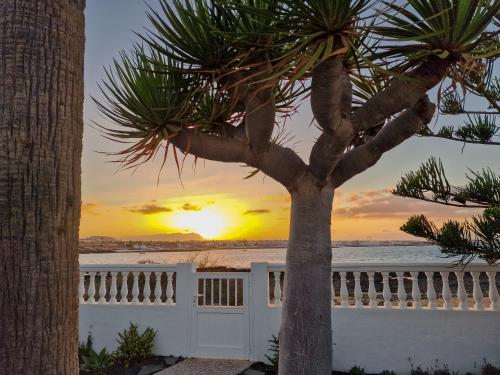 Villa La Maja Beachfront — 4-Star Luxury Hotel in Corralejo, Spain