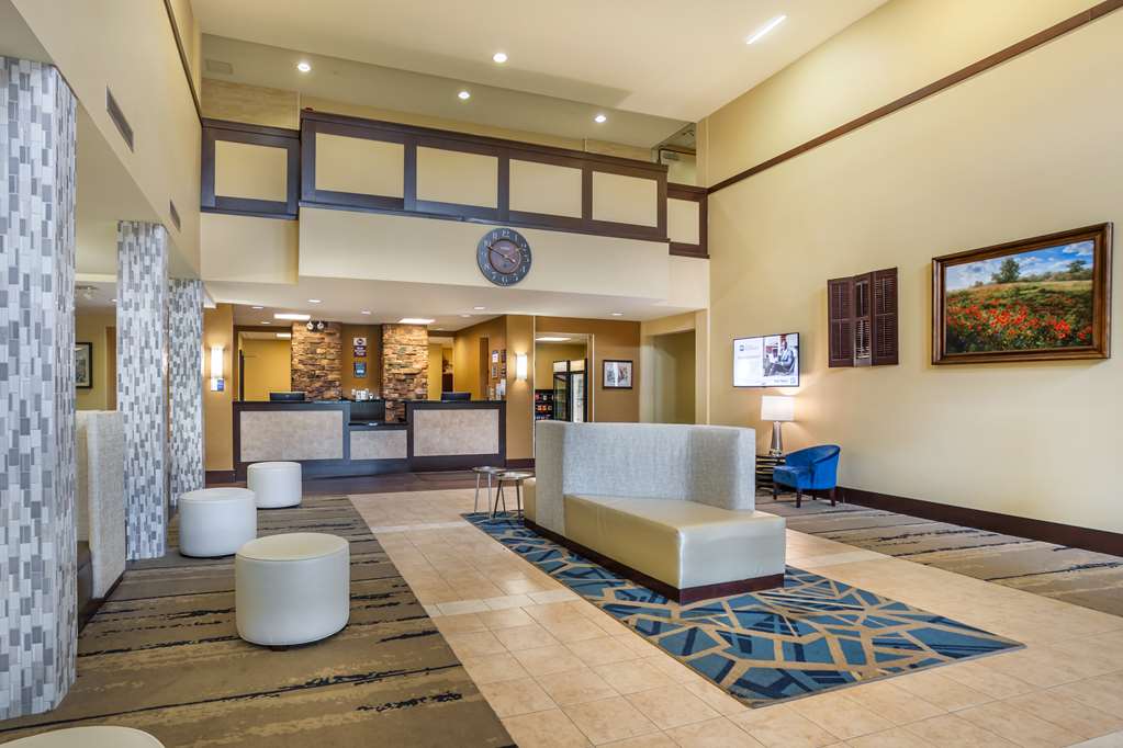 Best Western Plus University Park Inn & Suites - photo 7