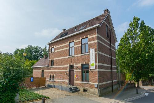 T Dorpshuys — Maaseik