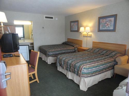 Grand Rapids Inn - photo 4