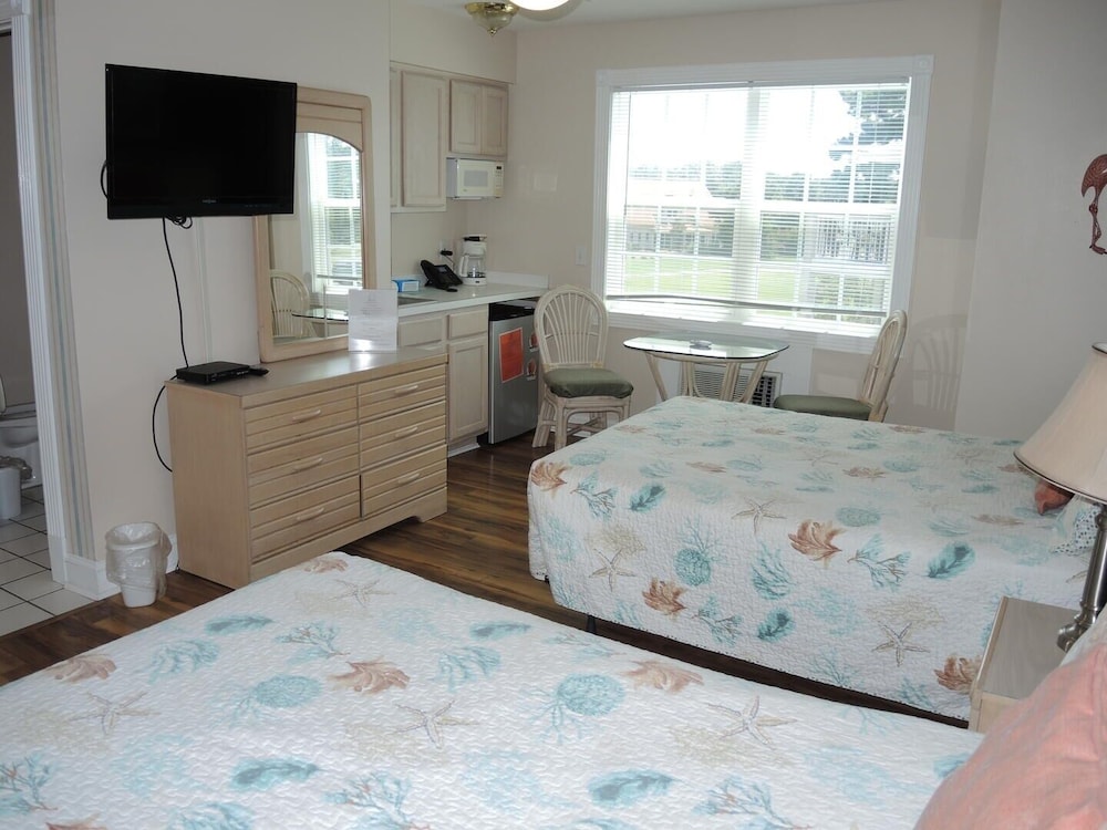 Golf Resort Villa 509 within Walking Distance to Food and the Pool by RedAwning - photo 6