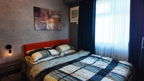 Studio near SM Megamall 400MBPS Netflix Disney HBO — 4-Star Luxury Hotel in Manila, Philippines