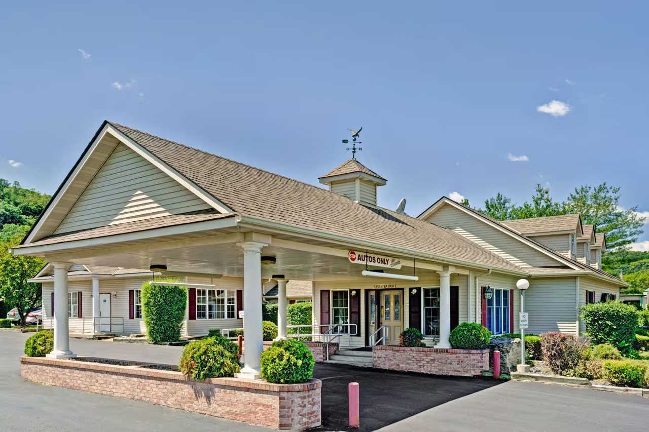 Travelodge by Wyndham Red Wing - photo 2