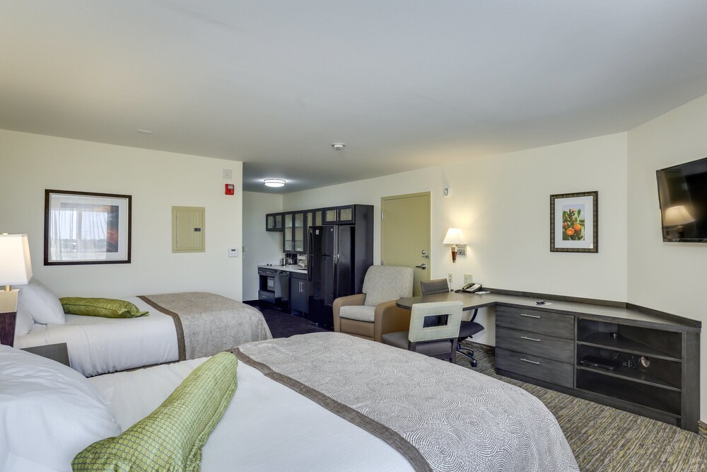 Candlewood Suites College Station At University by IHG - photo 12
