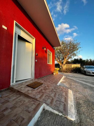 Casa Vacanze Marina di Ragusa Apt Il Gufo — 4-Star Luxury Hotel in Marina Di Ragusa, Italy