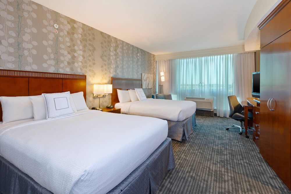 Courtyard by Marriott Omaha La Vista - photo 13