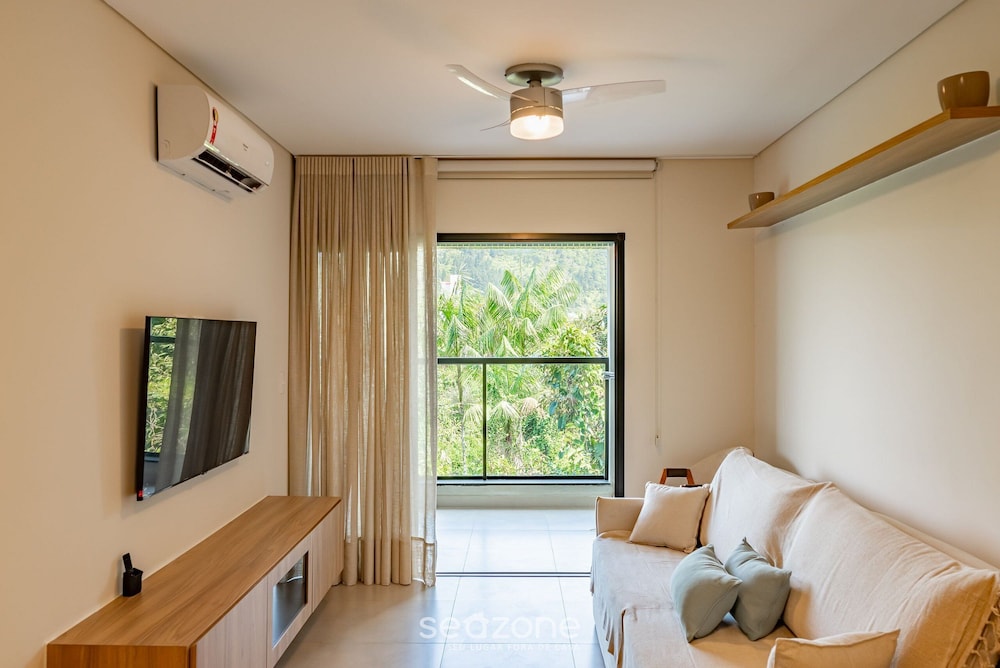 Apto c churrasqueira a 290m da Praia HRE0035 — 4-Star Luxury Hotel in Ubatuba, Brasil