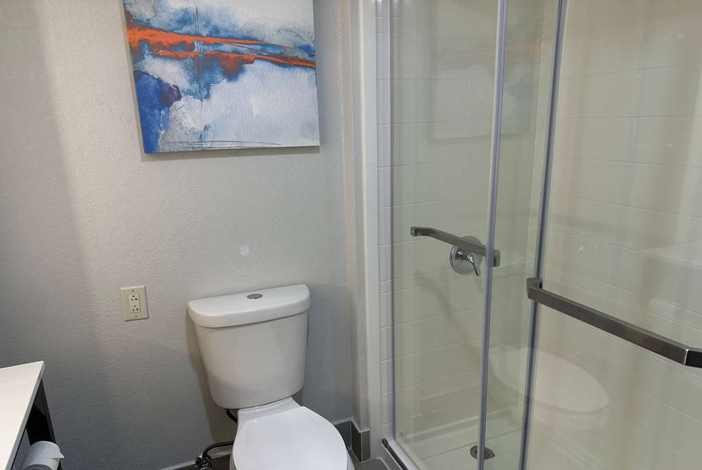 La Quinta Inn & Suites by Wyndham Birmingham Homewood - photo 11