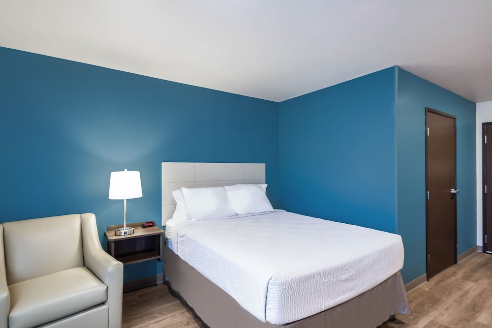 WoodSpring Suites Merrillville - photo 22