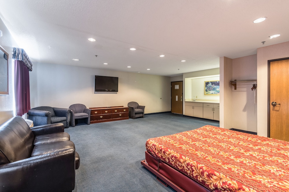 Quality Express Inn & Suites - photo 5