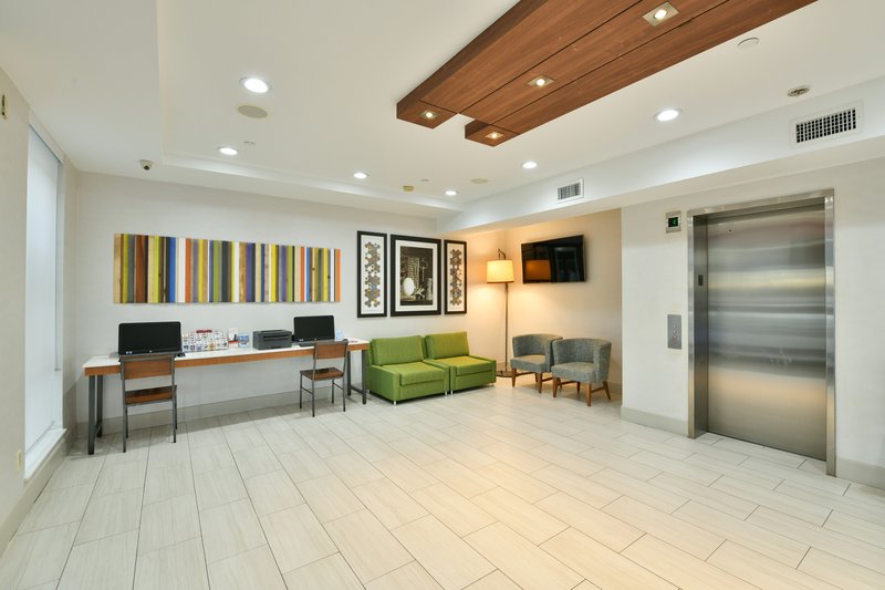 Holiday Inn Express Staten Island West - photo 19