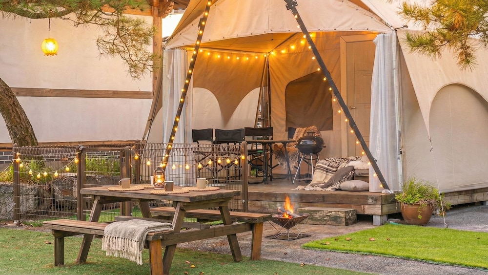 Gapeyong Fourseason Pet Glamping Caravan in Gapyeong, South Korea