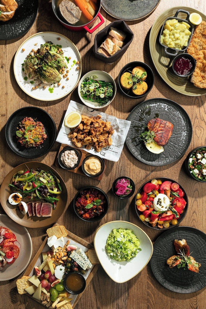 מזון ומשקאות