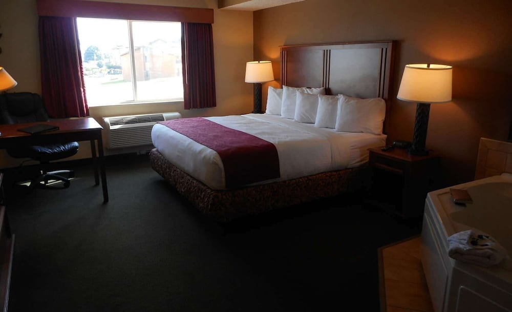 AmericInn by Wyndham McAlester - photo 8