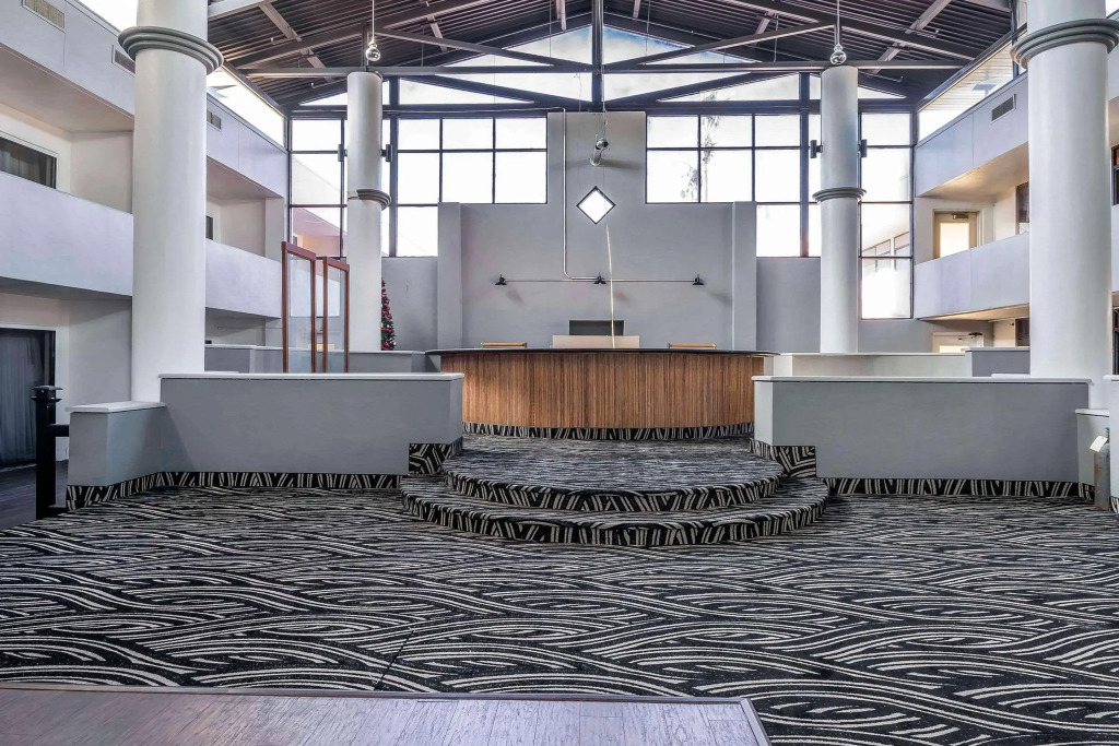 Clarion Hotel Orlando International Airport - photo 23