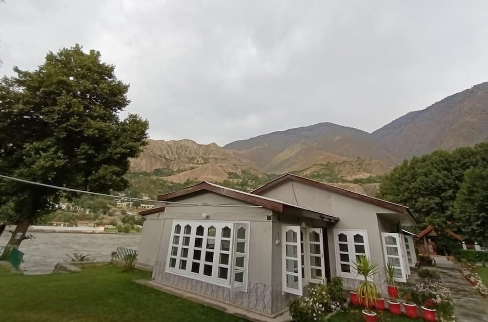 Pamir Riverside — Chitral — photo 3