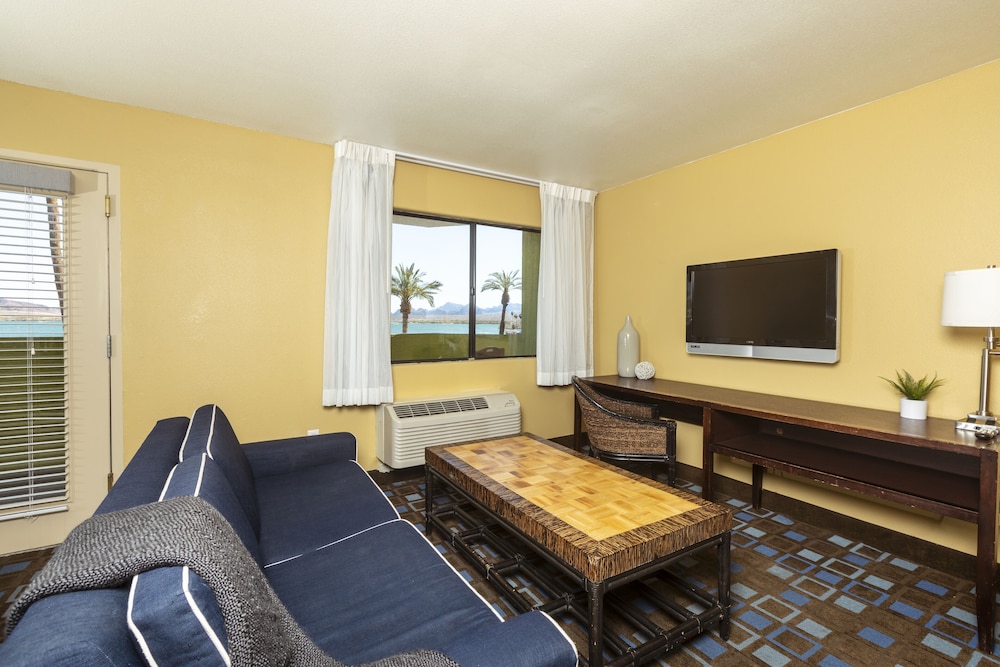 The Nautical Beachfront Resort - photo 11