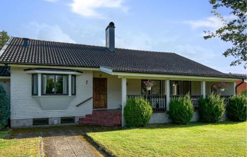 3 Bedroom Gorgeous Home In Ljungby — 4-Star Luxury Hotel in Ljungby, Sweden