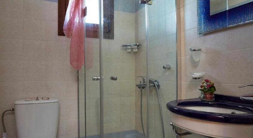 Sokratis Hotel in Nea Moudhania, Greece