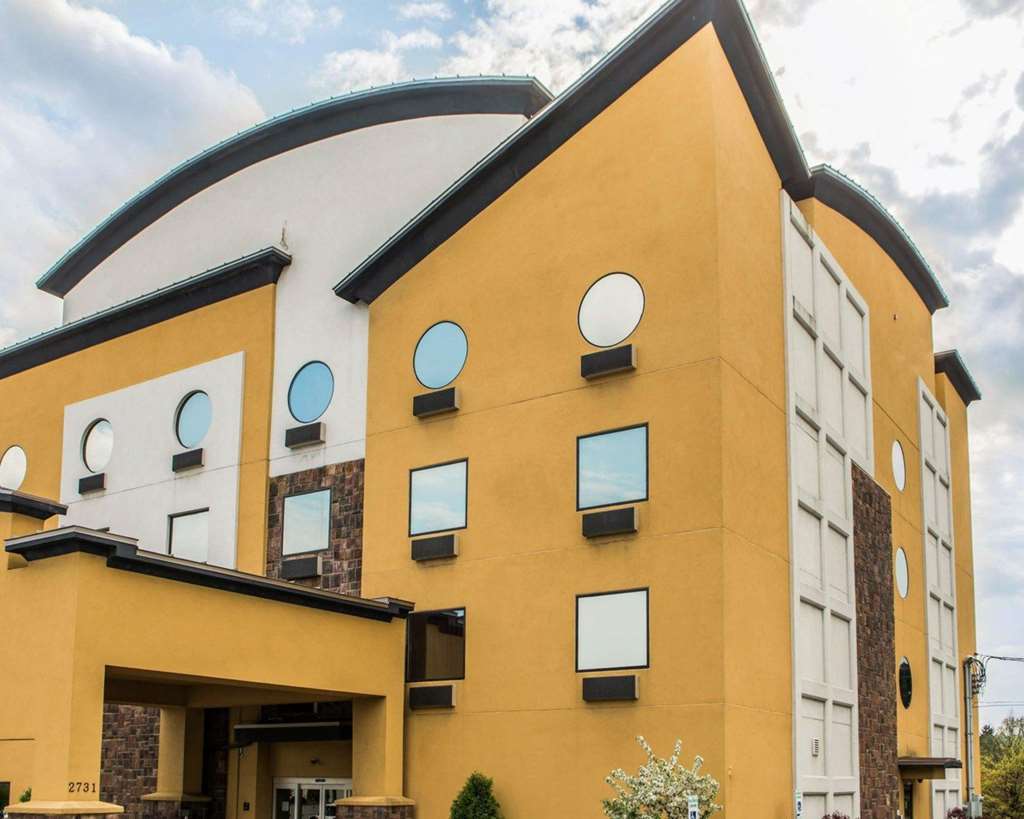 Comfort Suites Monroeville Pittsburgh East - photo 2