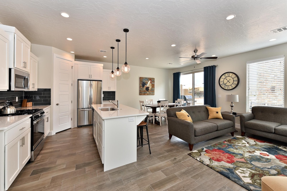 Snow Canyon Escape — 4-Star Luxury Hotel in Saint George, United States