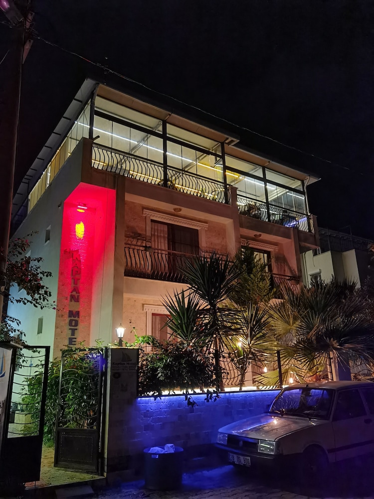 Kaptan Motel in Seferihisar, Turkey