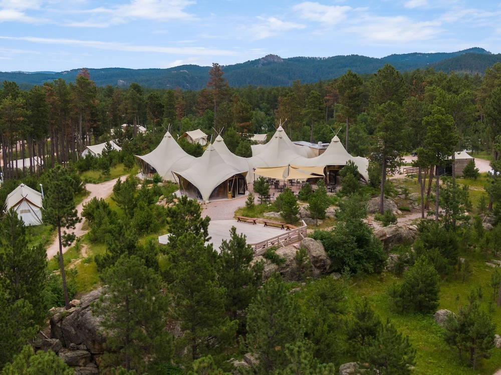 Under Canvas Mount Rushmore - featured photo