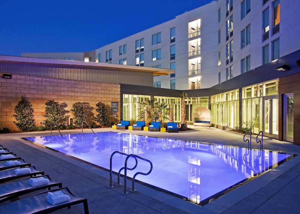Aloft Jacksonville Tapestry Park - featured photo