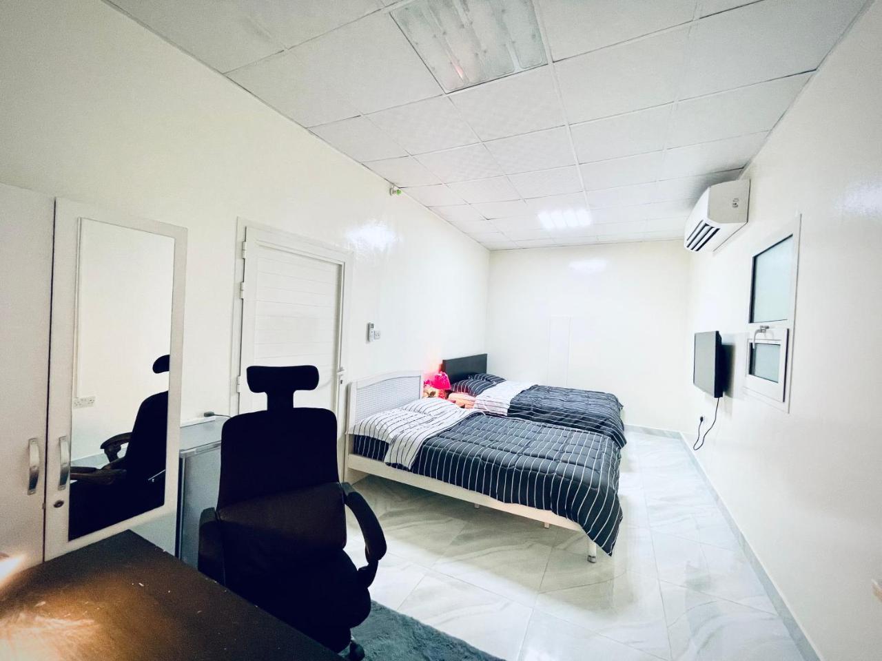 Private 2Bedroom Villa with T&B and Kitchenette near Abu Dhabi International Airport — 4-Star Luxury Hotel in Abu Dhabi, United Arab Emirates