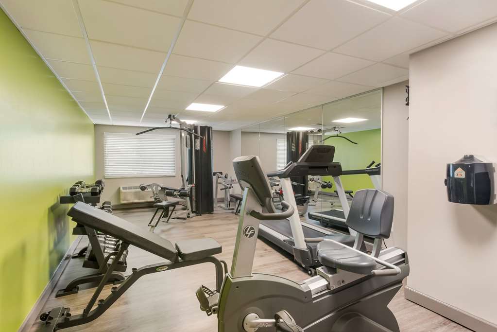 Baymont by Wyndham Westampton - photo 8