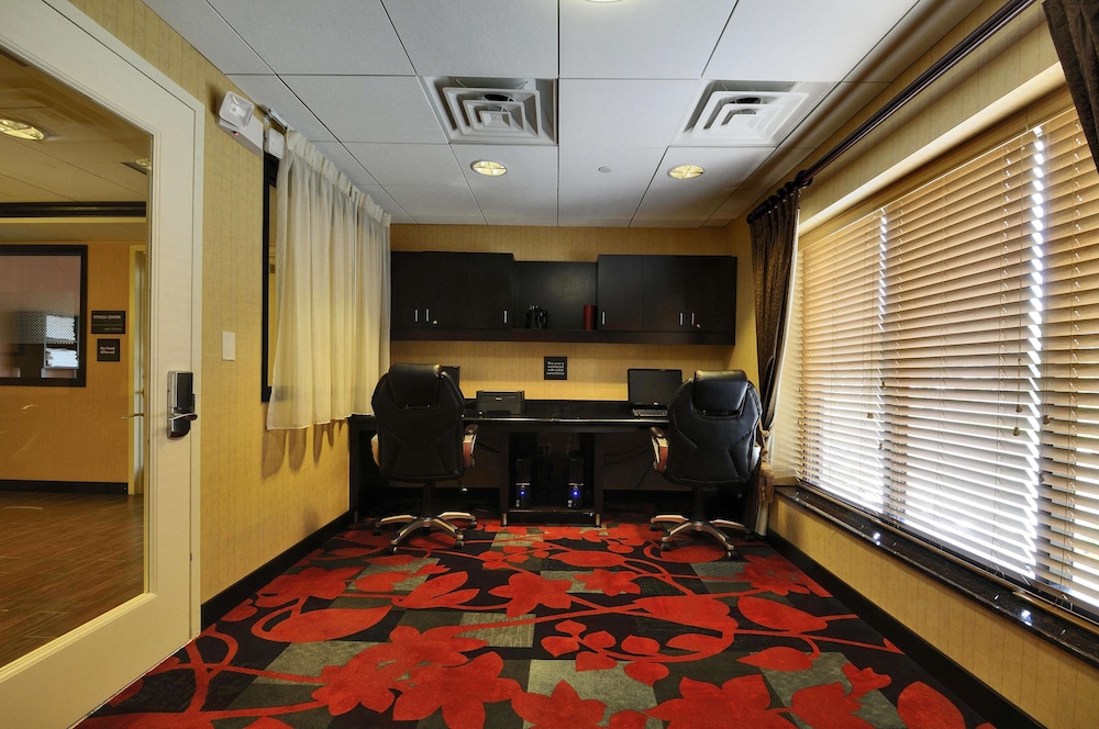 Hampton Inn Jericho Westbury - photo 86
