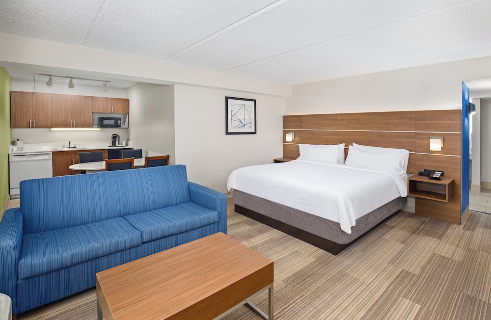 Holiday Inn Express Hotel and Suites Kings Mountain by IHG - photo 7
