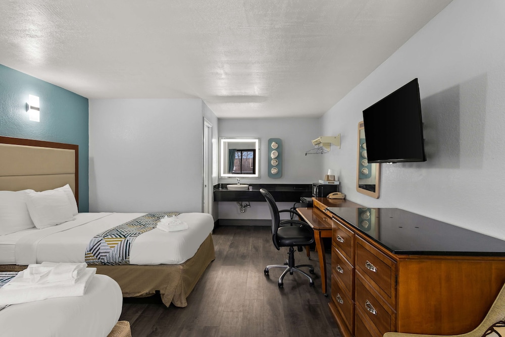 Americas Best Value Inn Bangor - photo 8