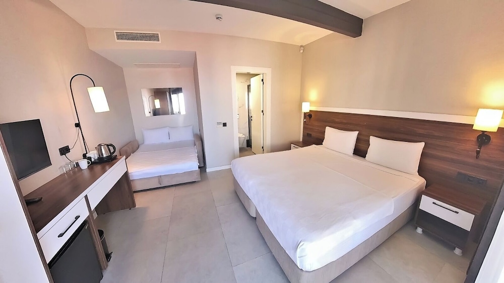 Lulubay Rooms & Suites in Kusadasi, Turkey