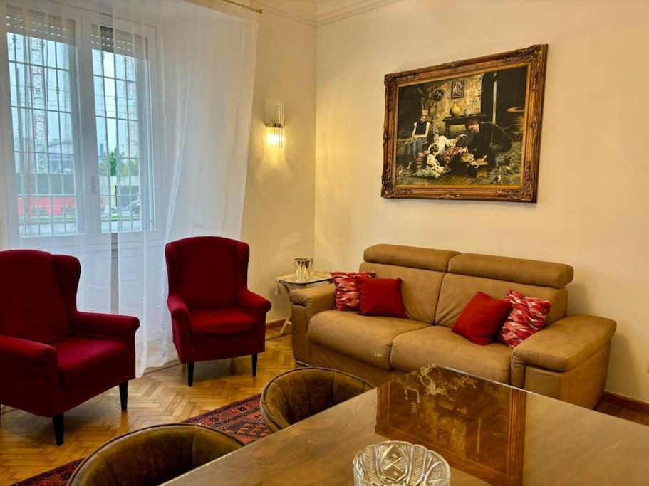 Citylife Brand New Luxury Art Apartment — 4-Star Luxury Hotel in Milan, Italy